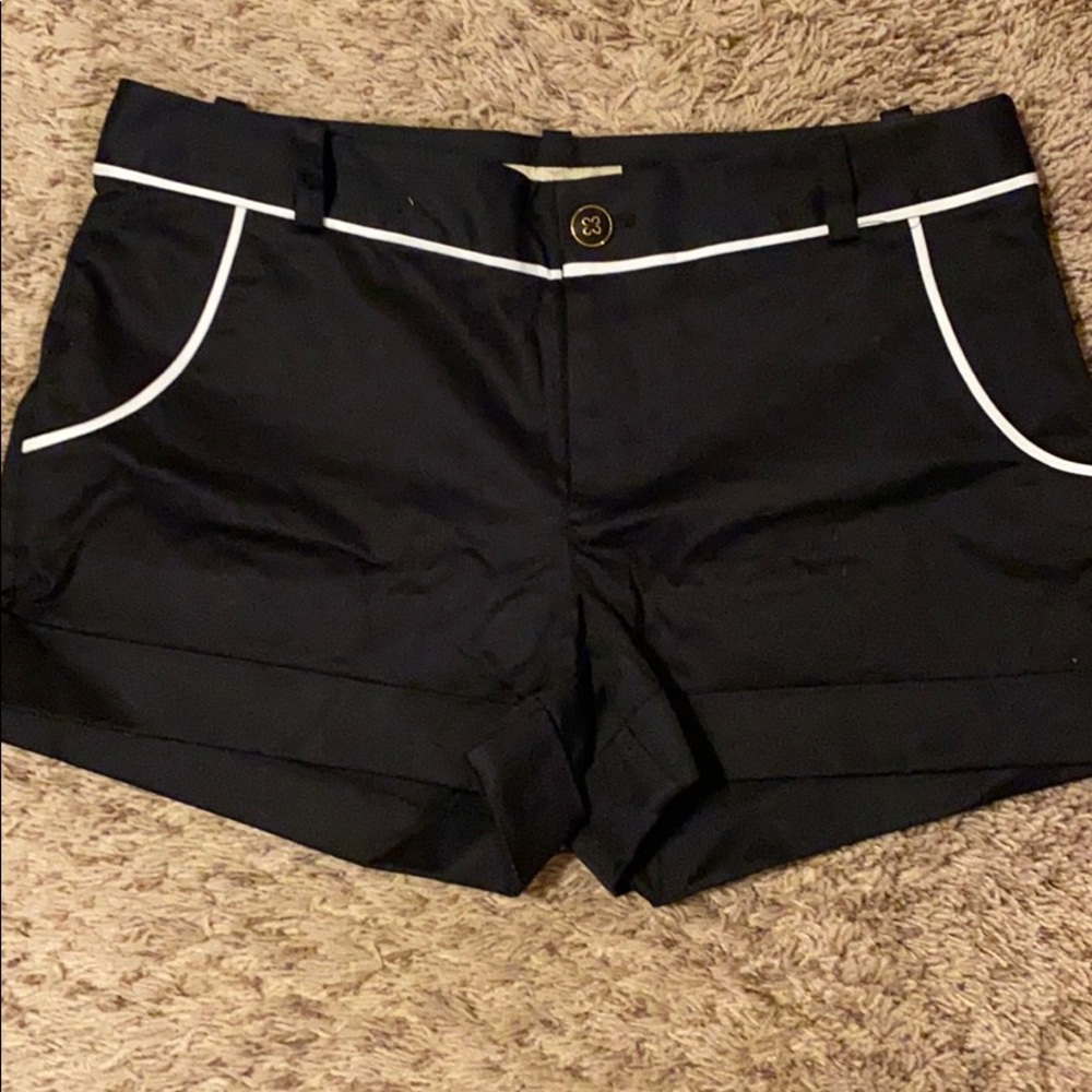 Black Banana Republic Shorts w White Trim Size 6